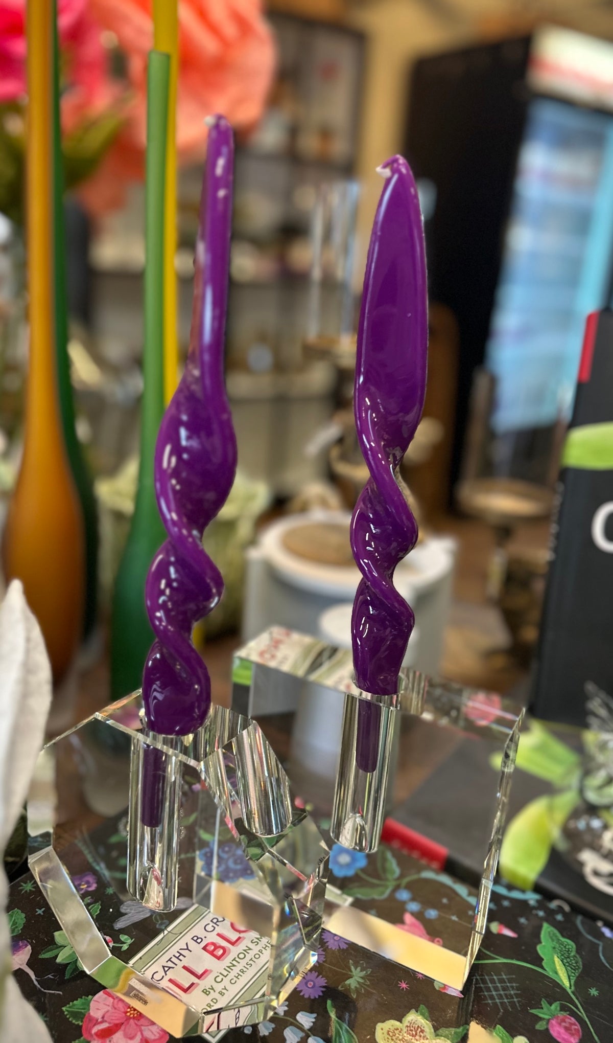 TWISTED CANDLES