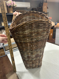 FRENCH COUNTRY WALL BASKET
