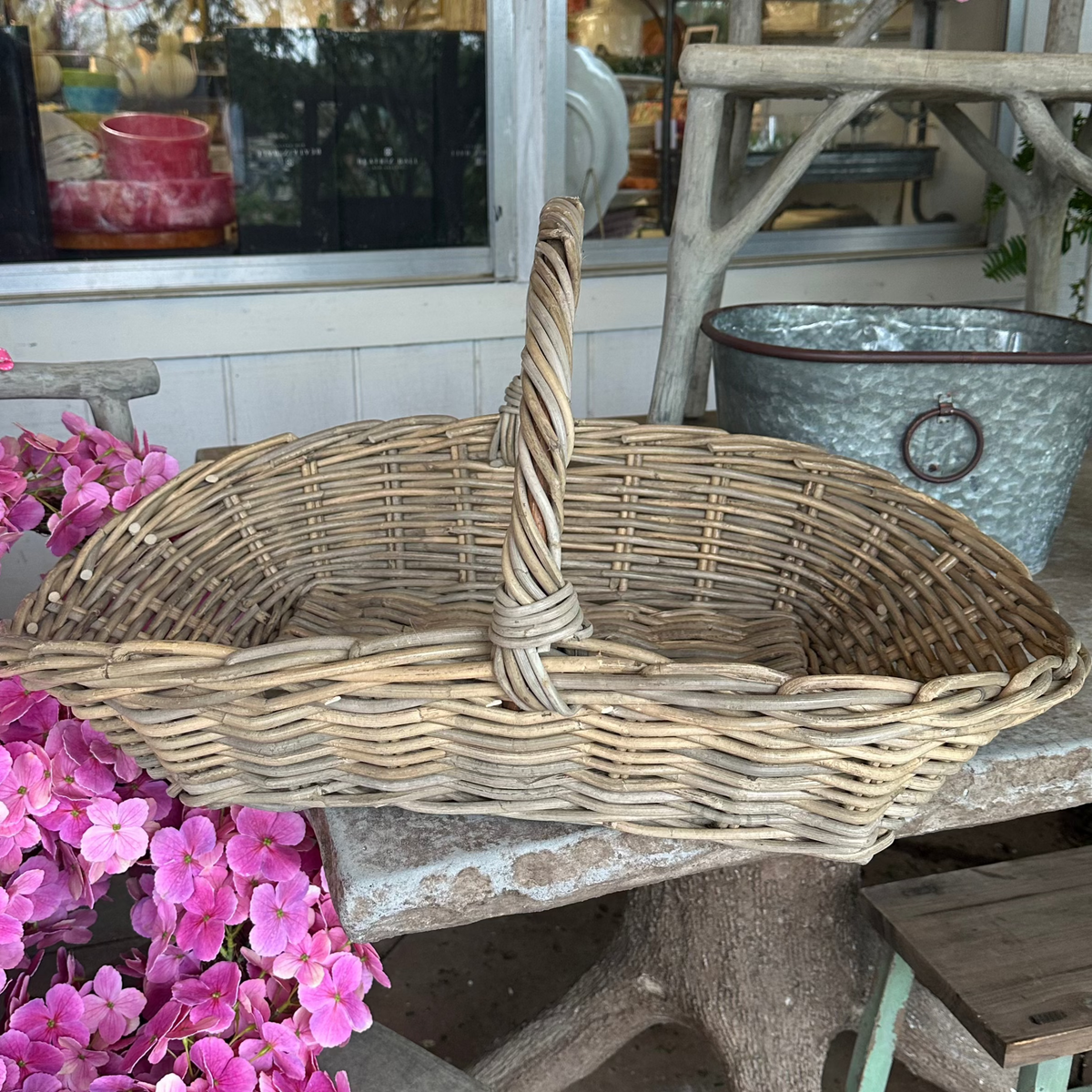 RATTAN KUBU FLOWER BASKETS