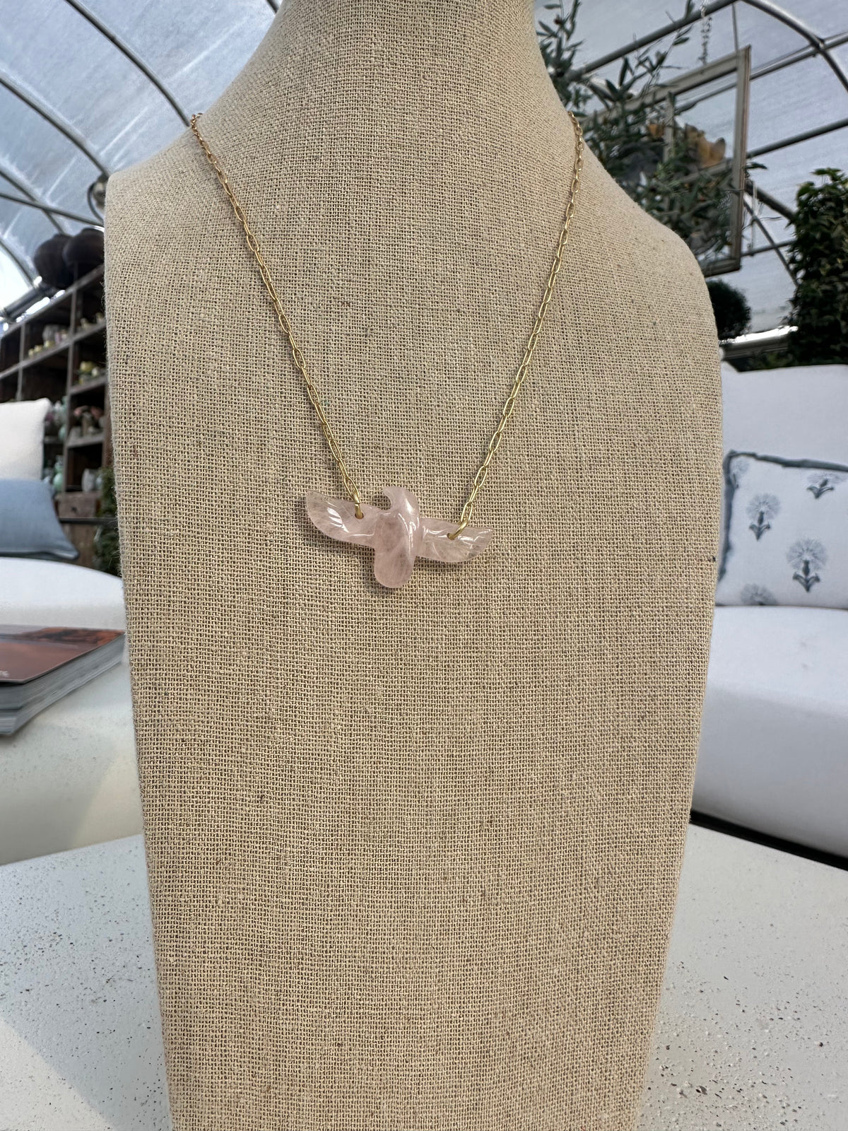 CARVED MICRO BIRDS NECKLACE
