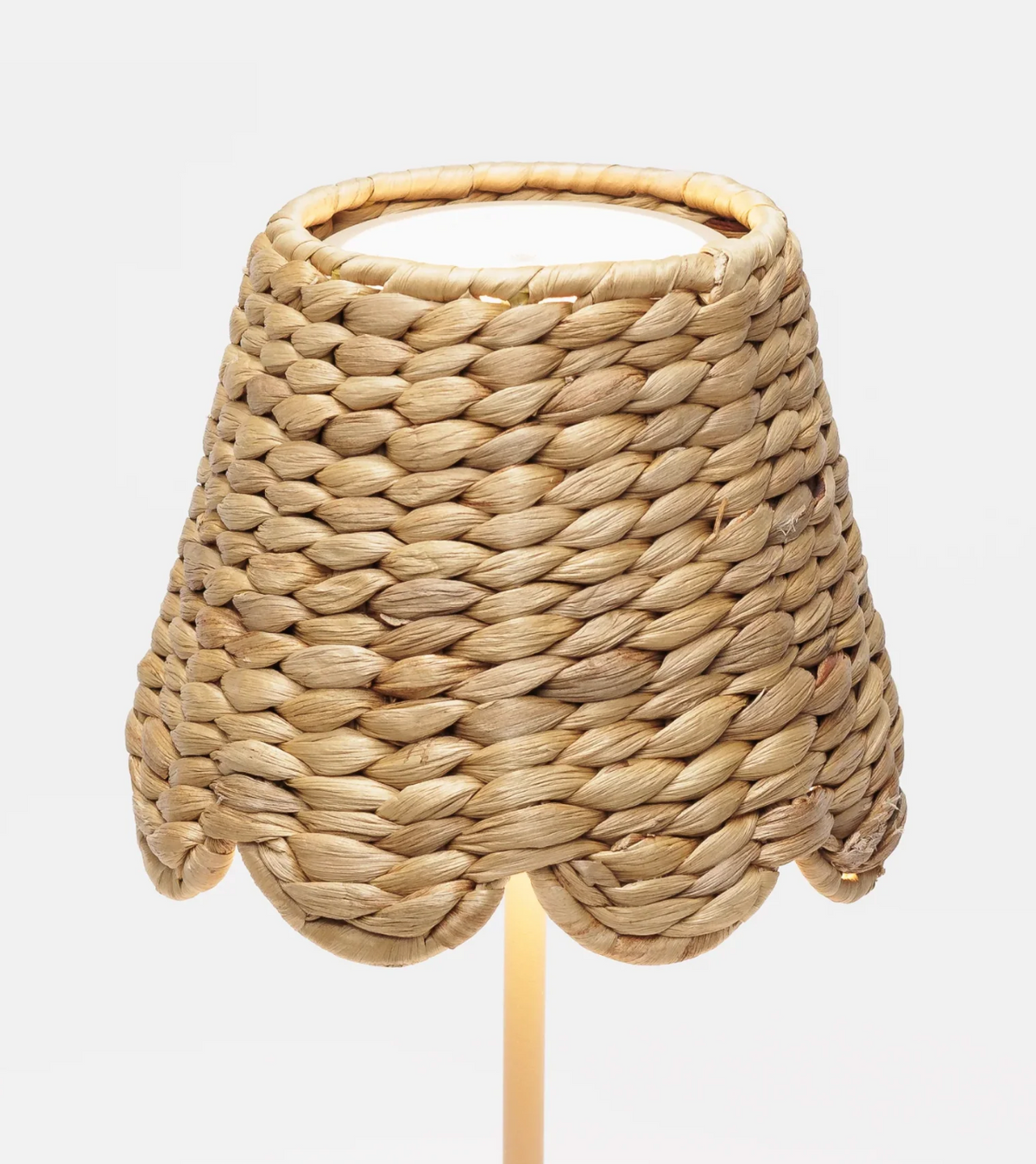 SCALLOPED WATER HYACINTH SHADE FOR POLDINA LAMP