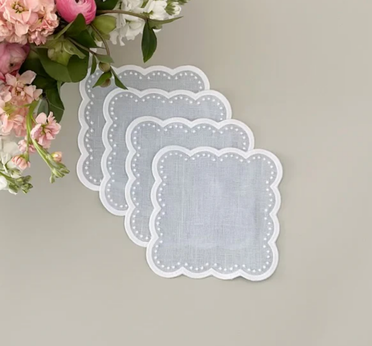 SCALLOPED COCKTAIL NAPKIN SET