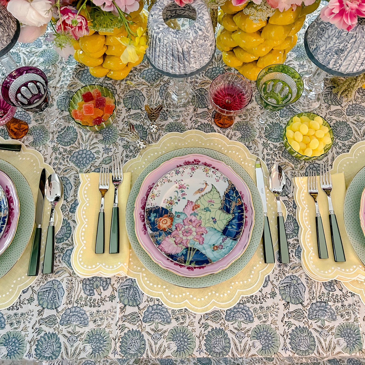 CANARY YELLOW LINEN PLACEMAT