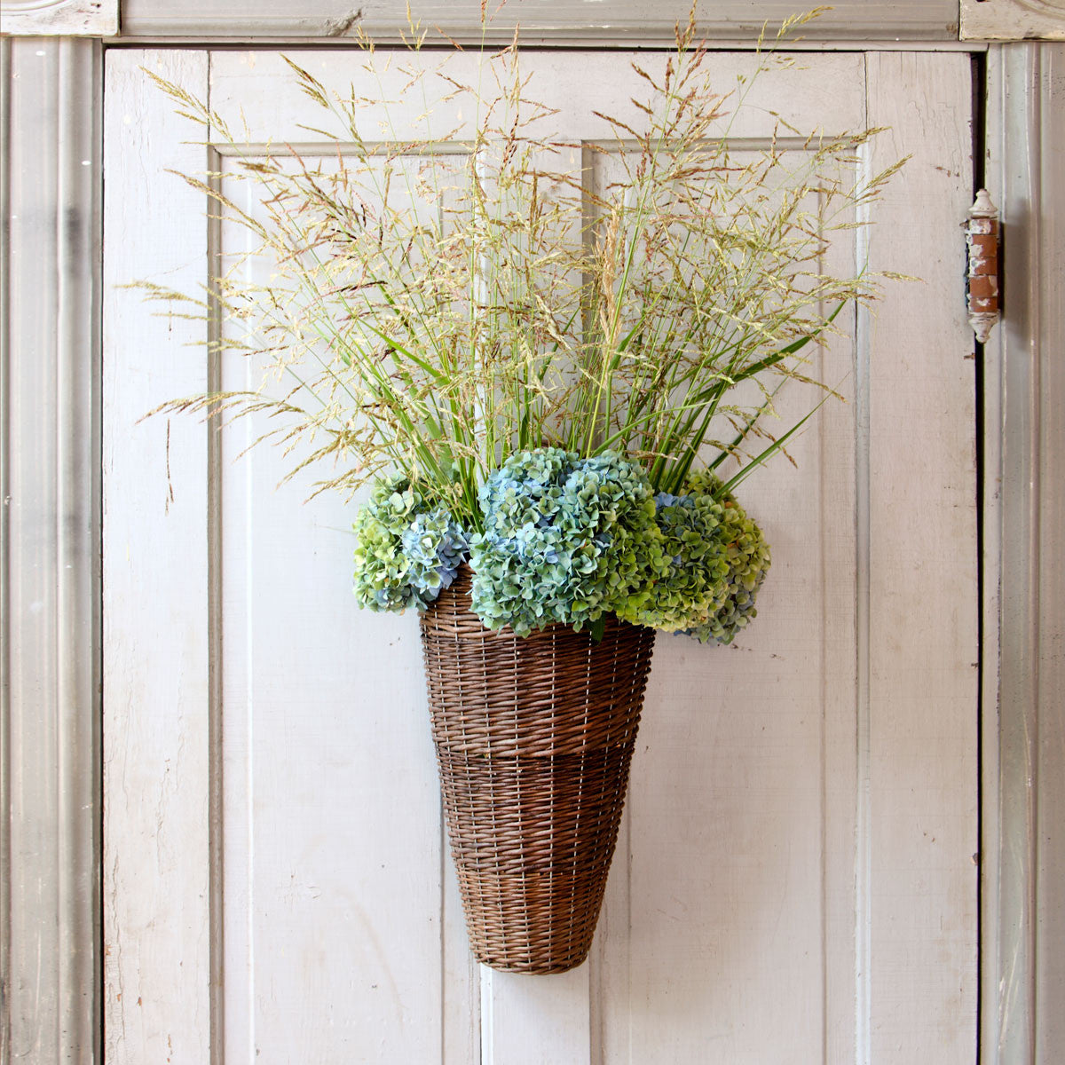 Basket on the Door. Oval Flower Basket.front Door Decoration. Straw-colored  Wicker Basket, Front Door Decoration.hanging Basket on the Door. 