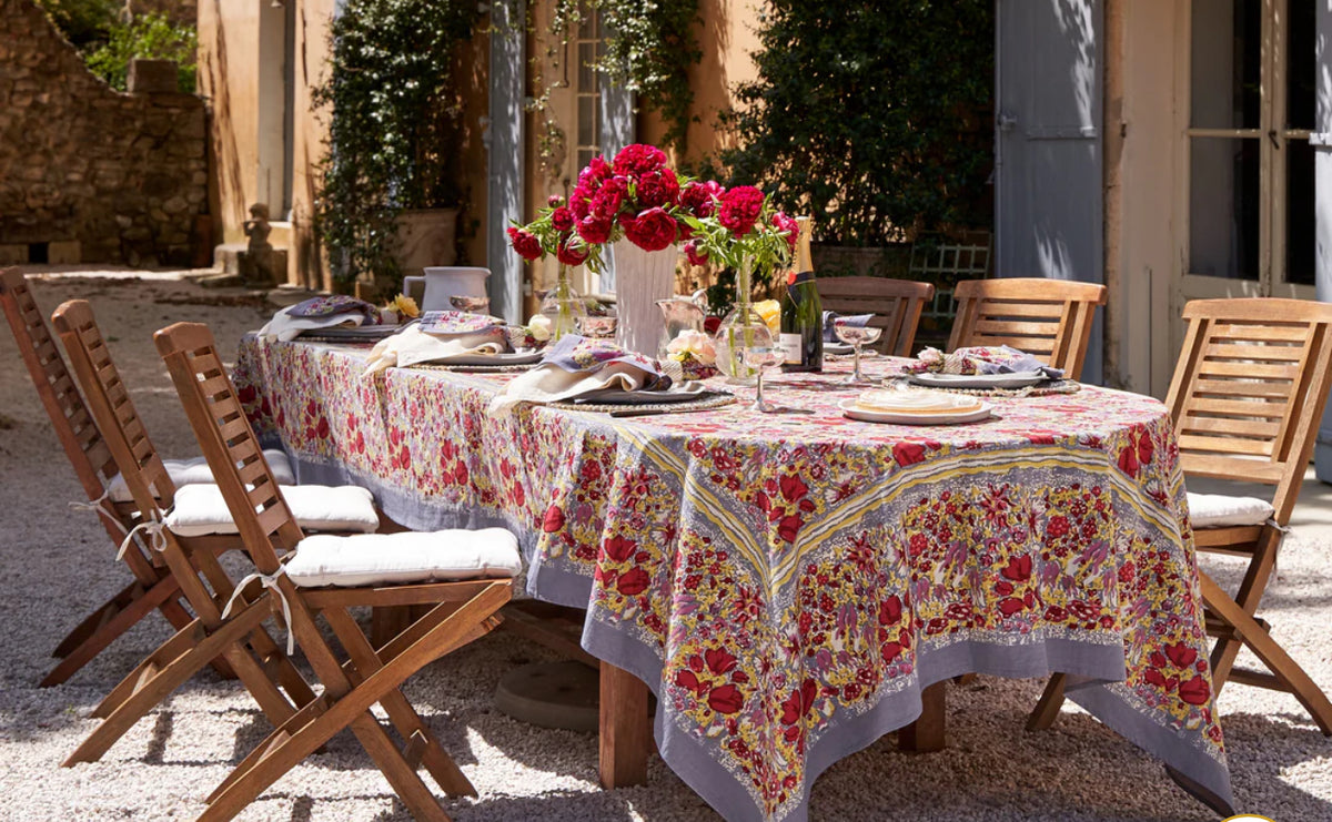 JARDIN RED & GREY TABLECLOTH