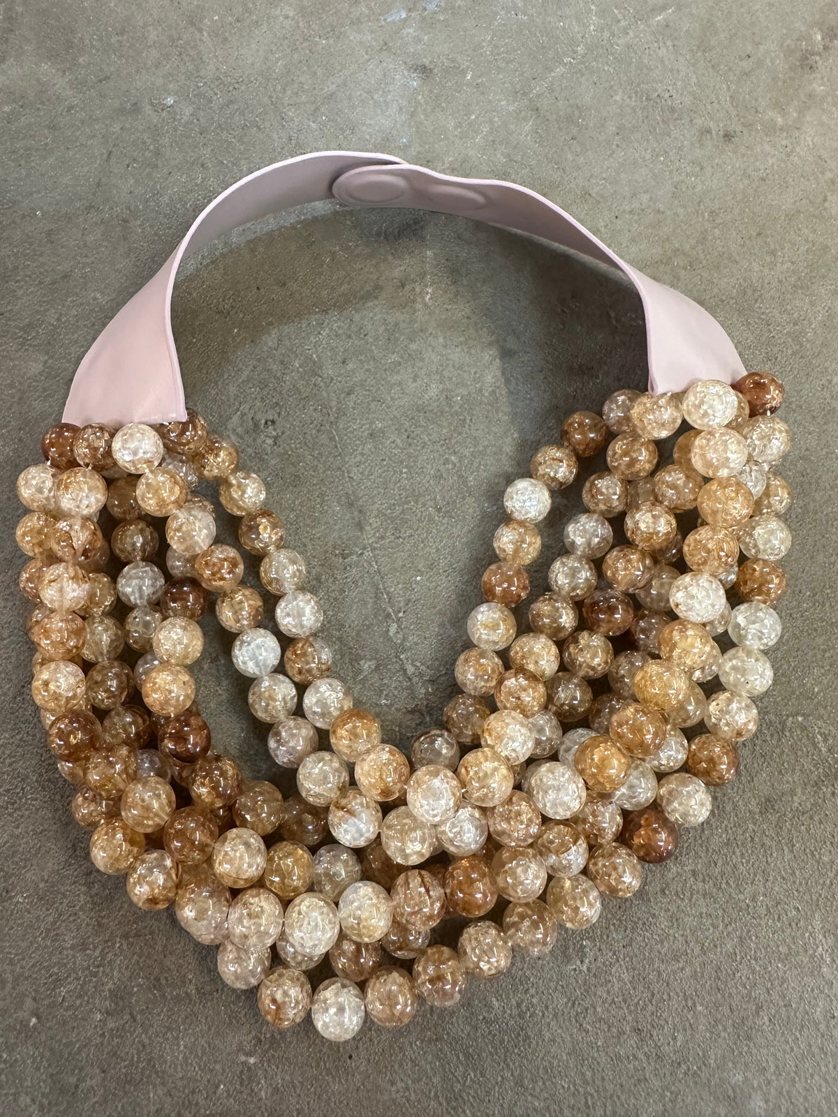 CHUNKY BEADED MAGNETIC NECKLACE