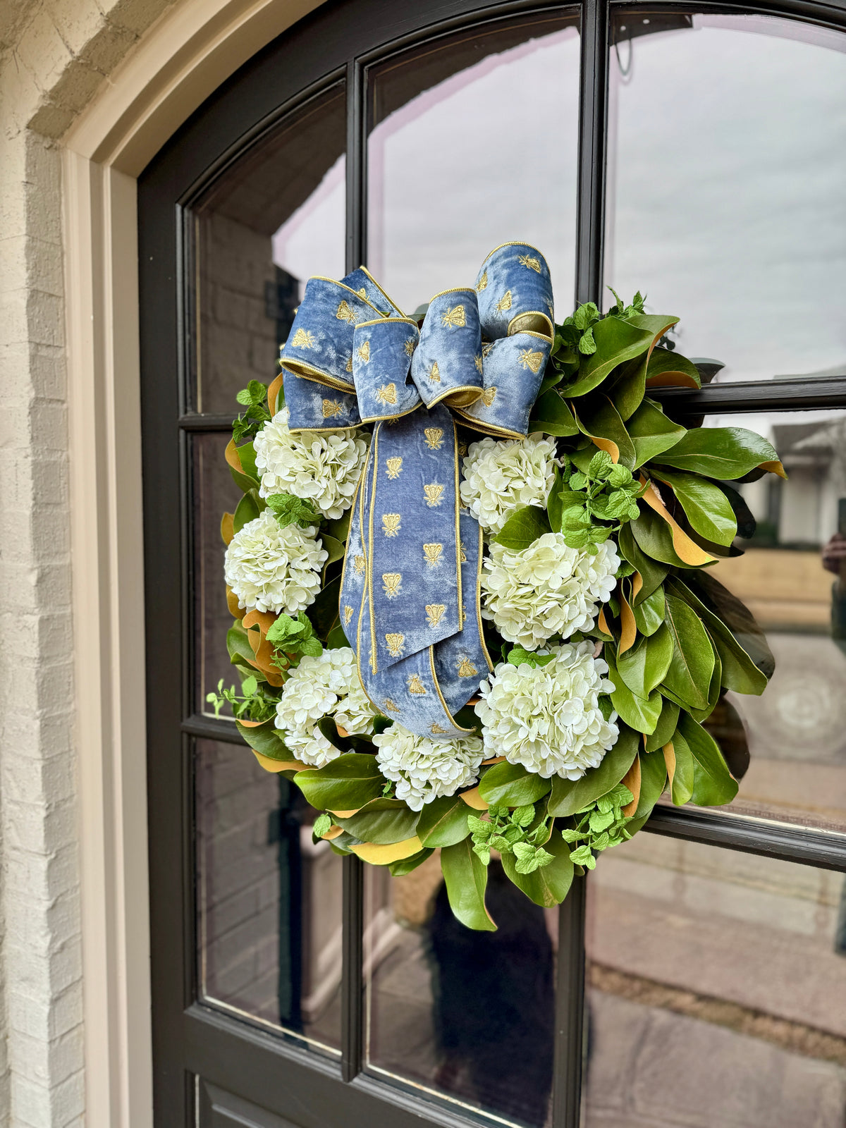 SPRING MAGNOLIA WREATH ARRANGEMENT