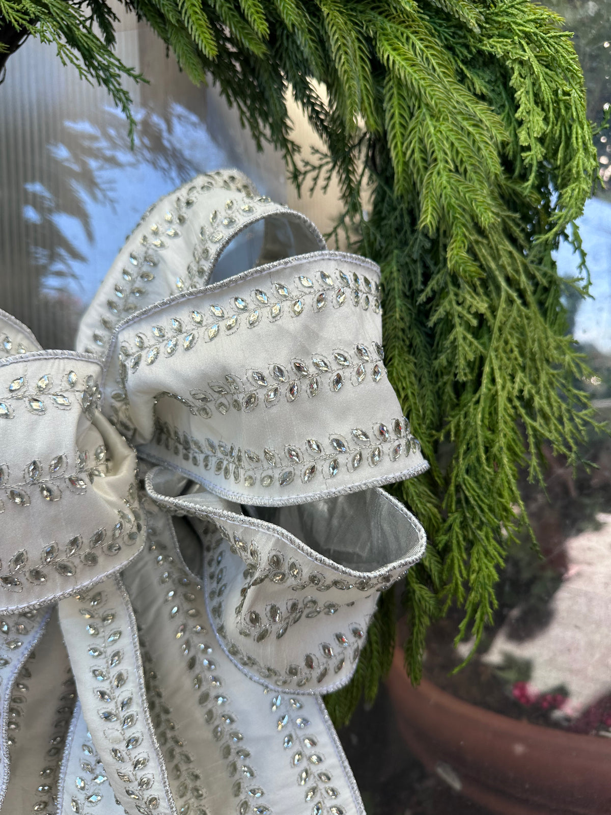 HAND-TIED JEWEL DUPION BOW