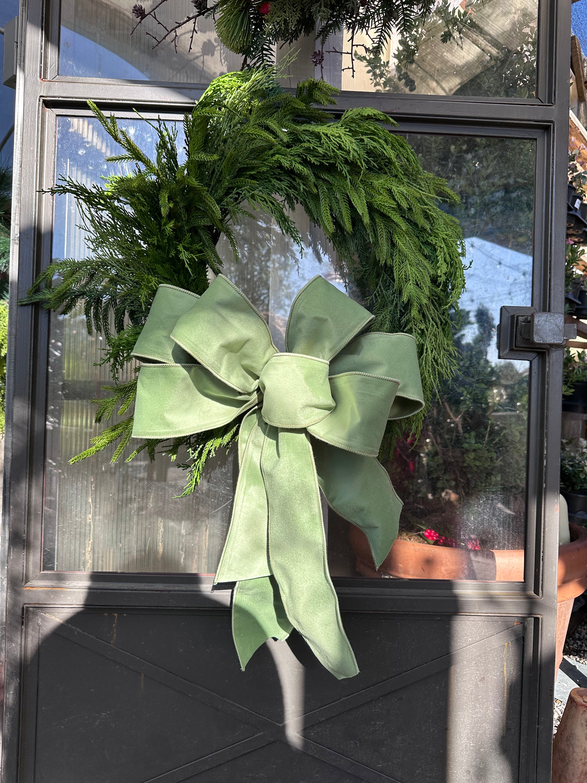 HAND-TIED SAGE GREEN BOW