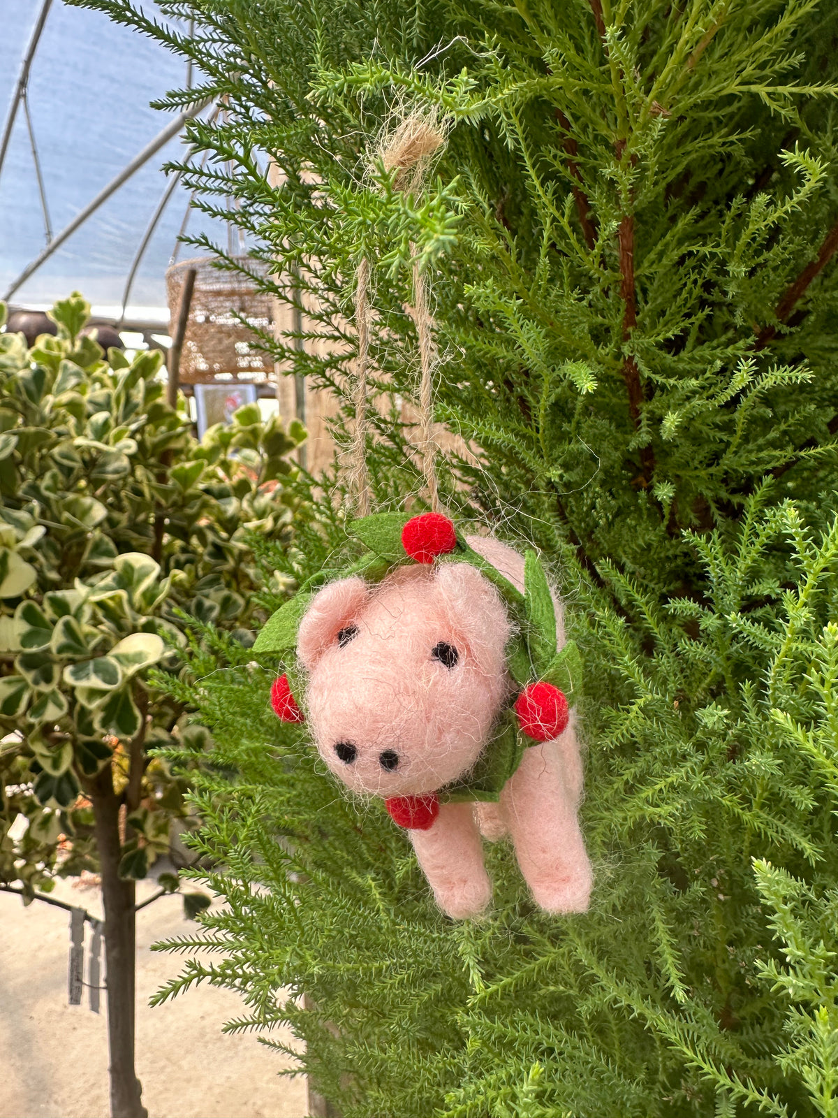 WOOL FELT FARM ORNAMENT SET