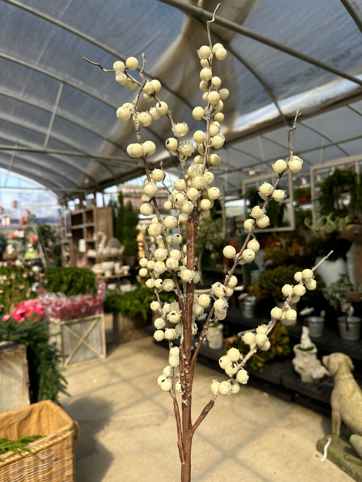 31" ICED WHITE BERRY STEM