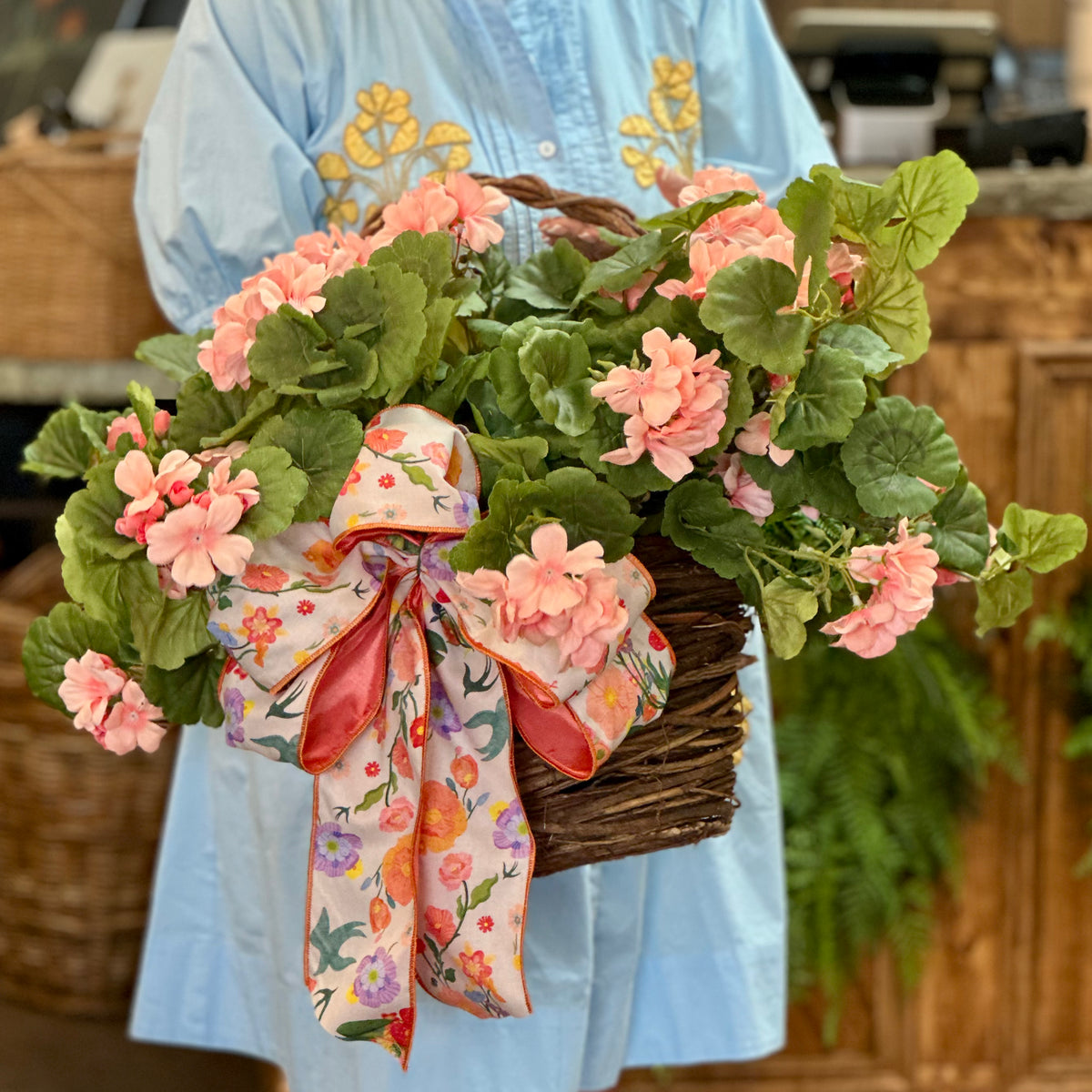 GERANIUM DOOR BASKET ARRANGEMENT