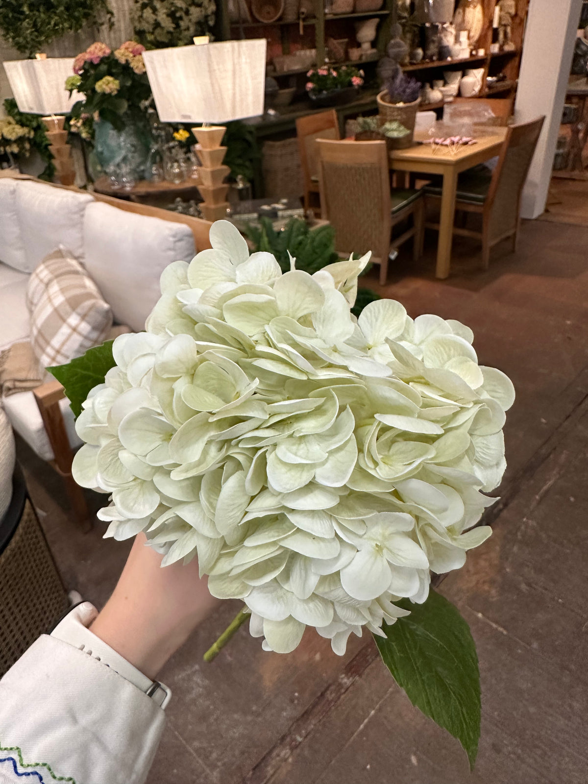 REAL FEEL HYDRANGEA 18.5"