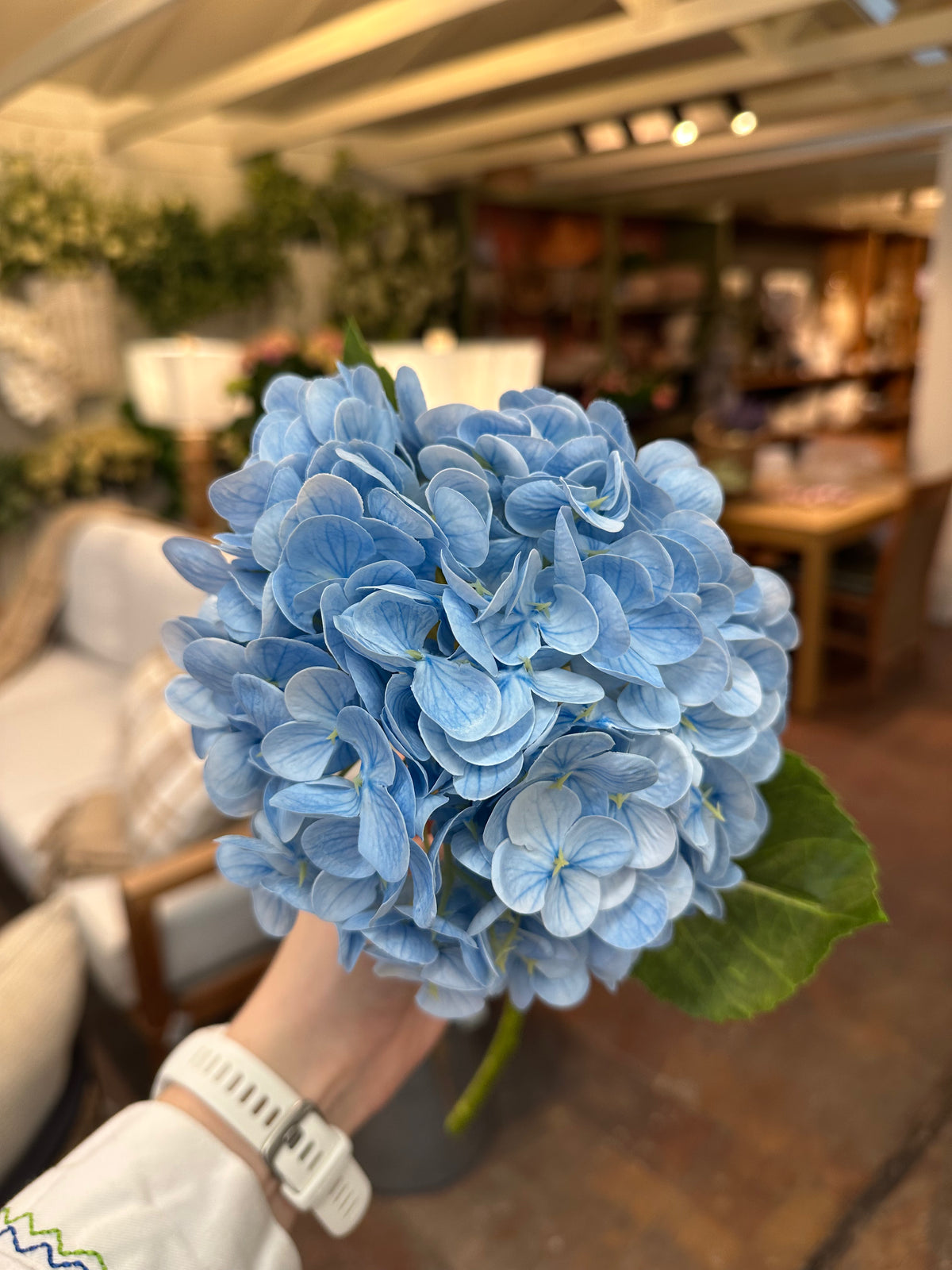 REAL FEEL HYDRANGEA 18.5"