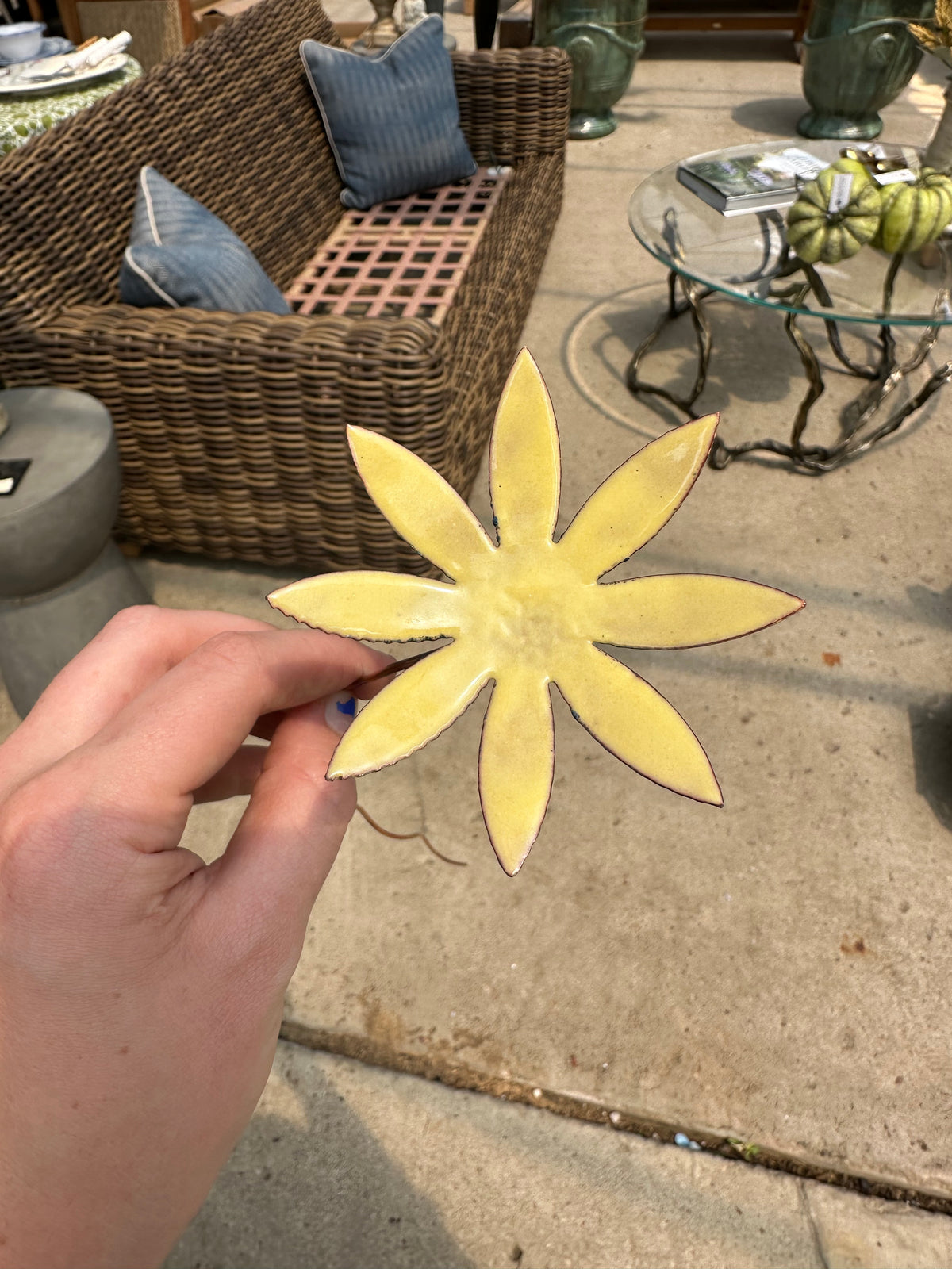 ENAMELED FLOWER STAKES