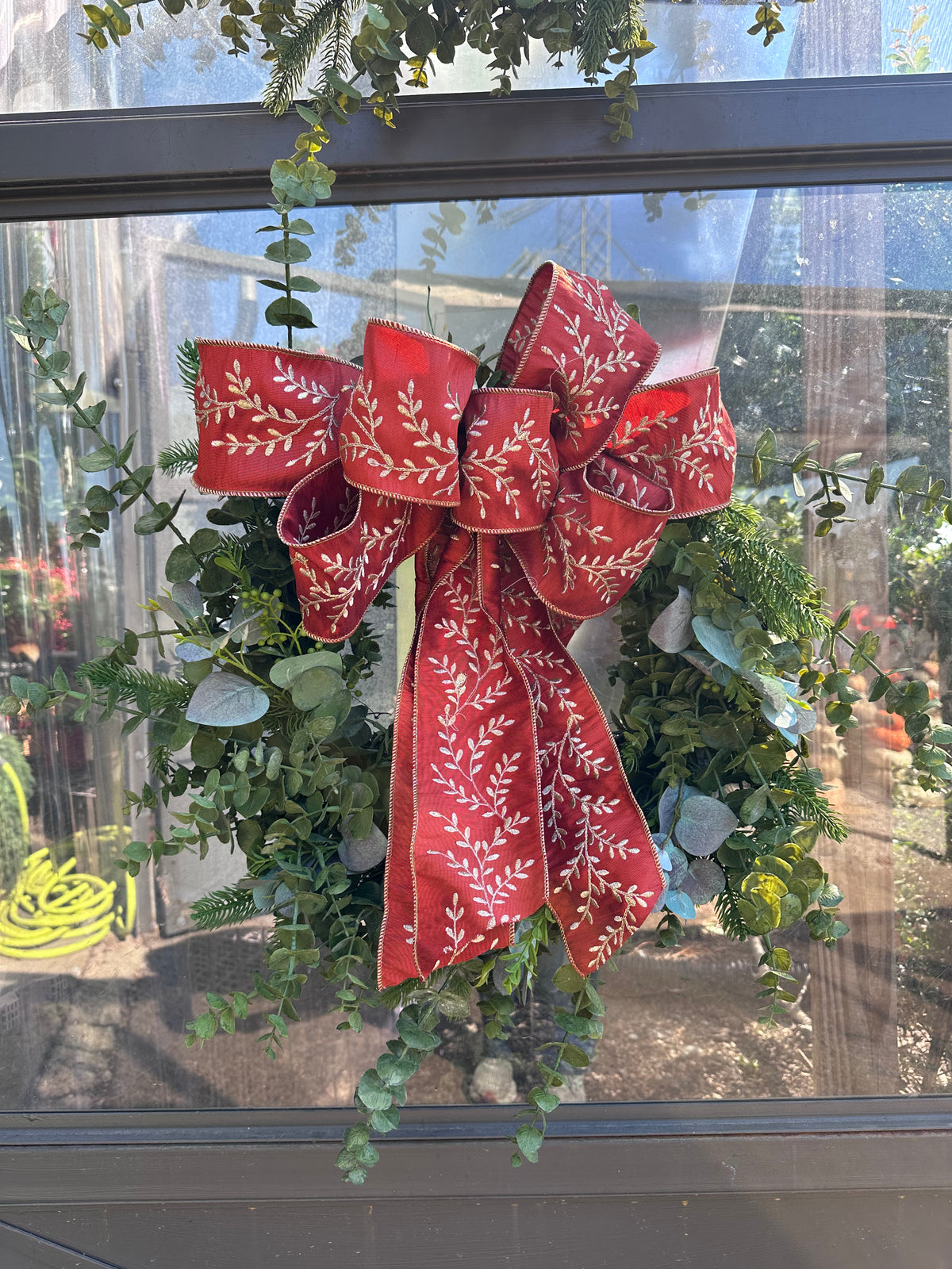 GOLD VINE BOW