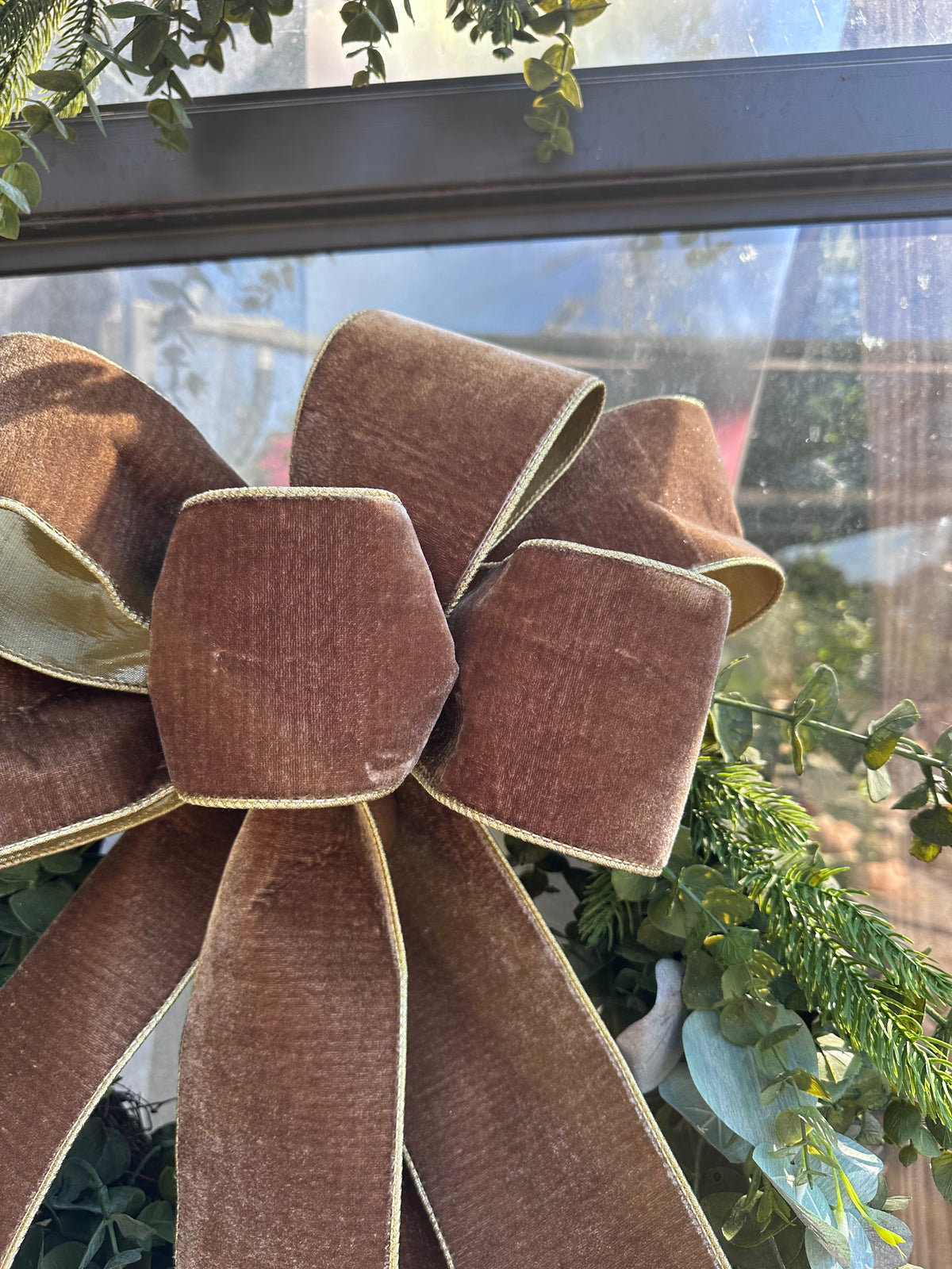 BROWN VELVET BOW