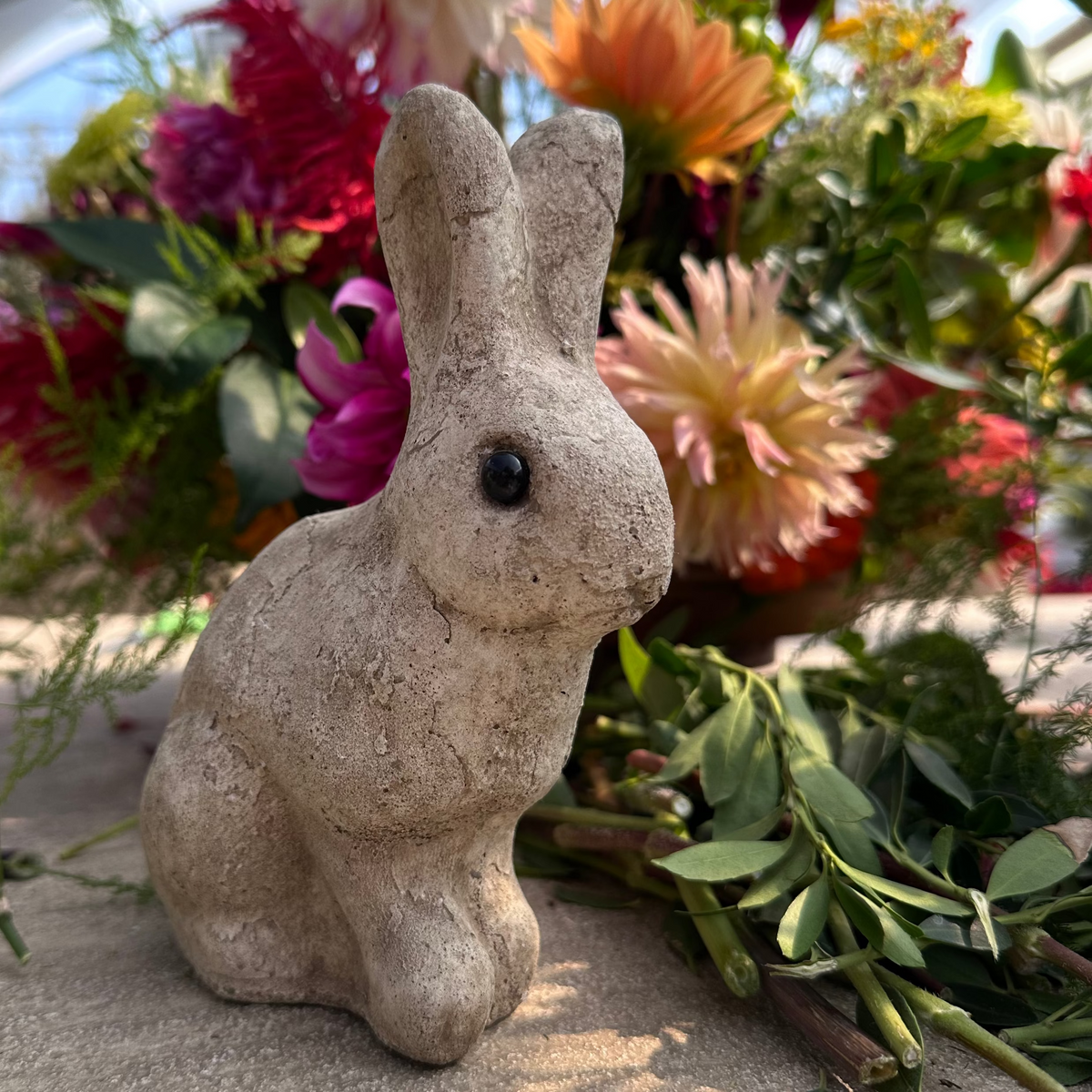 RABBIT PLANTER ACCENT