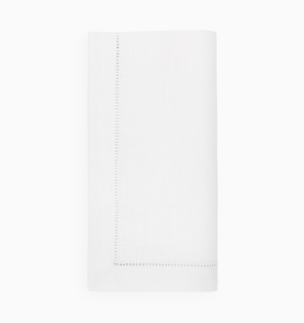 WHITE HEMSTITCH NAPKIN SET