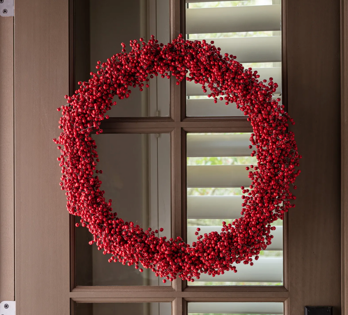 RED WOODEN BEAD BERRY WREATH 20"