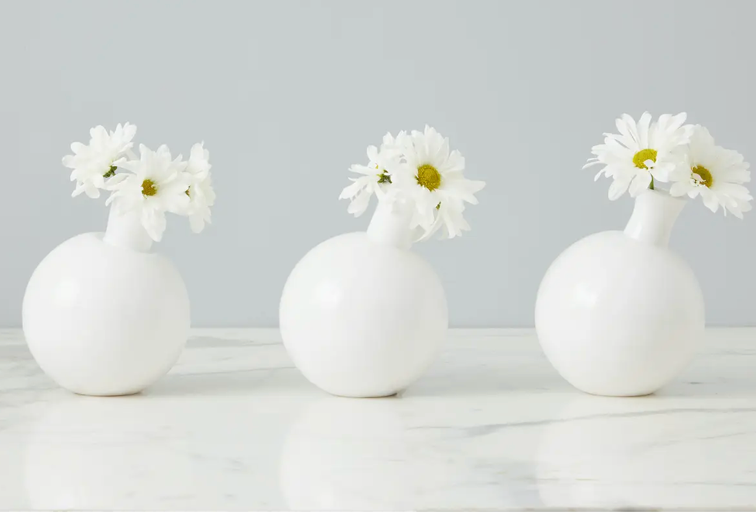 WHITE SPHERE BUD VASE