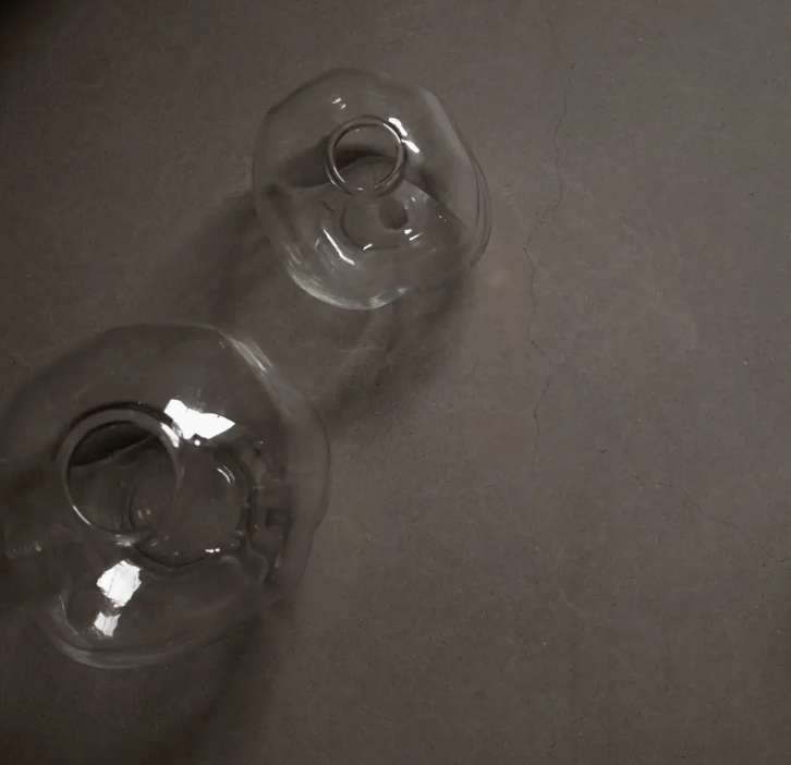 PEBBLE VASES