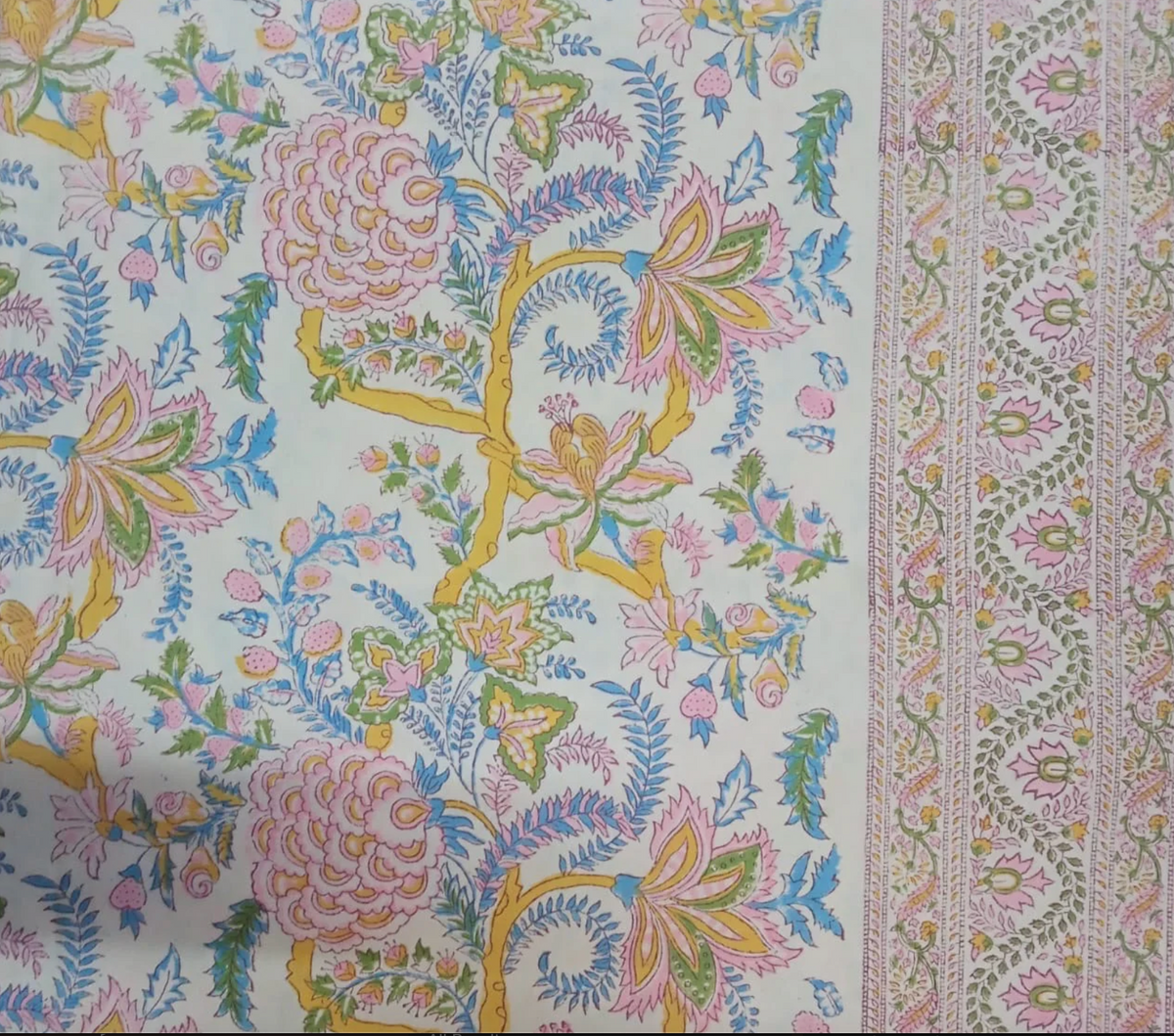 PASTEL SPRING TABLECLOTH