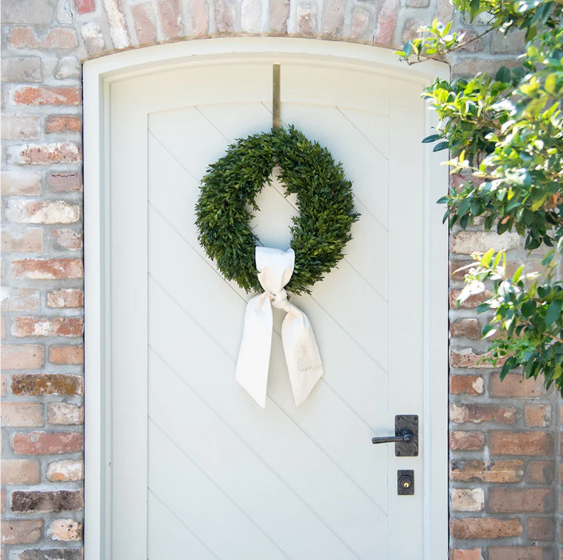 TRICIA'S FAVORITE FAUX BOXWOOD WREATH