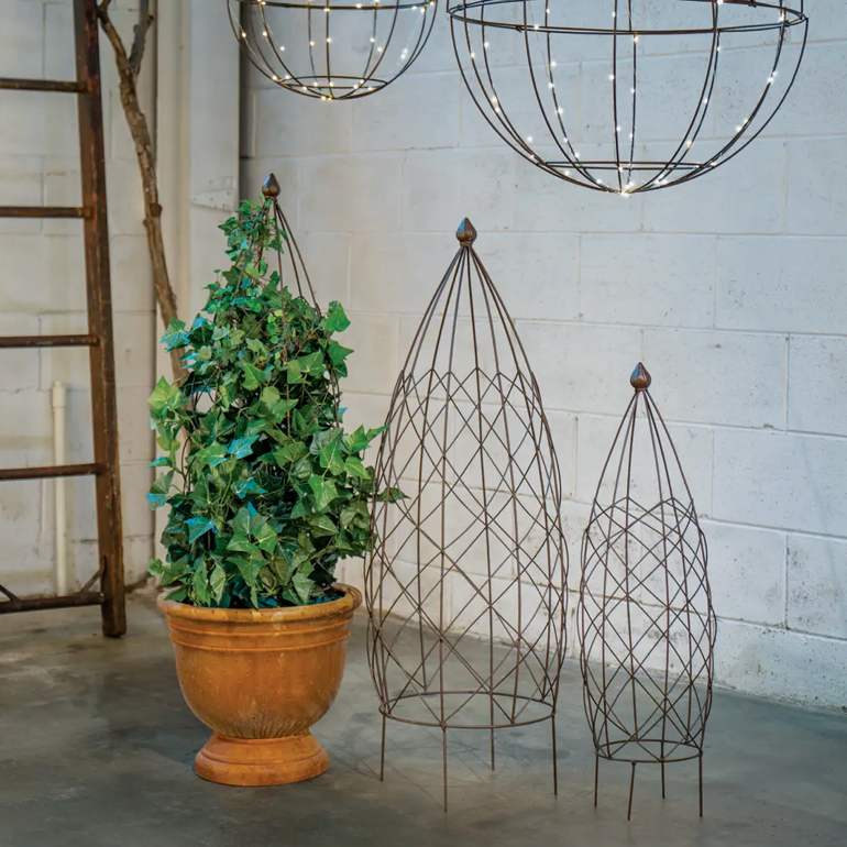 METAL TOPIARY