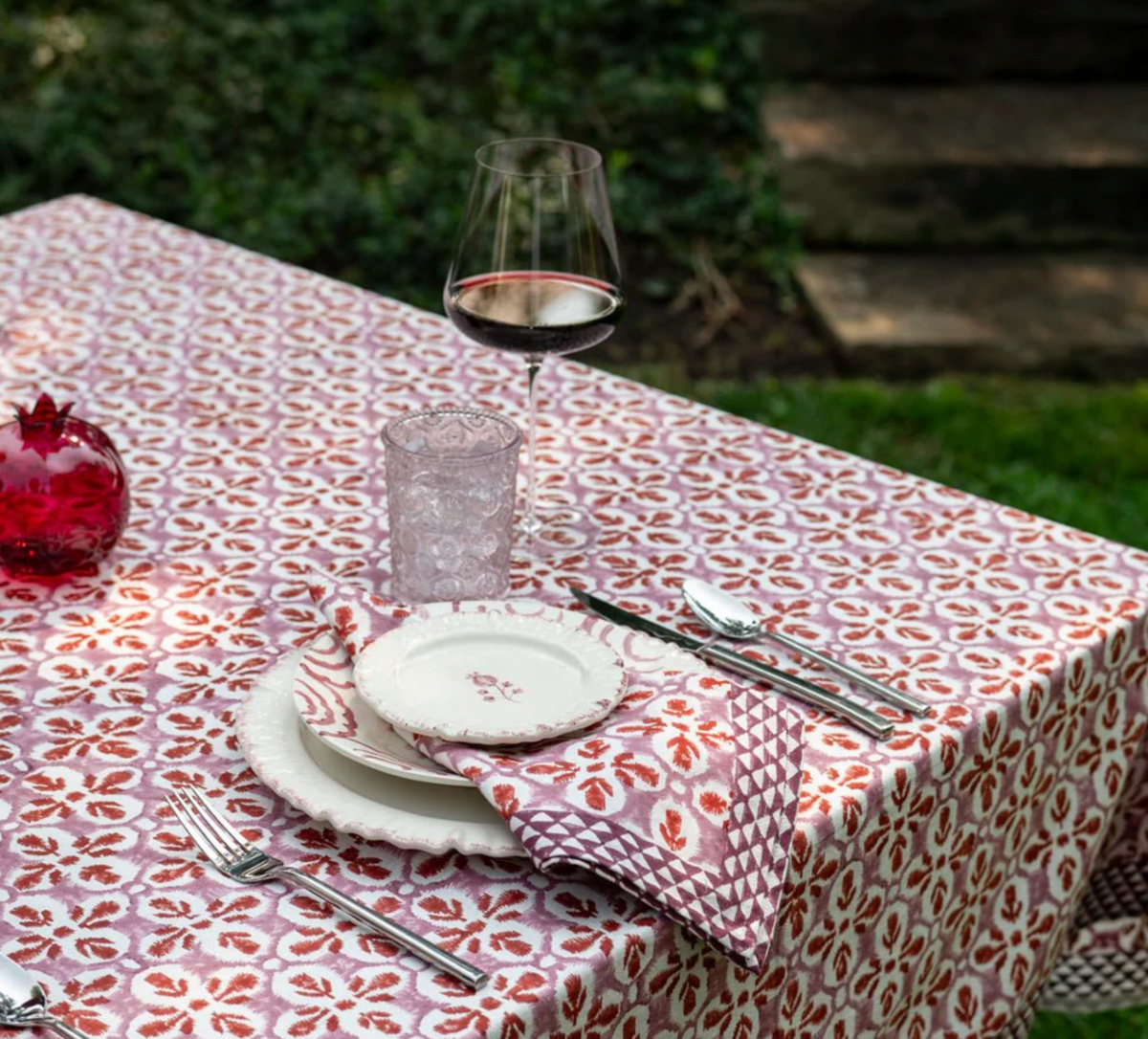 FLEUR DE LIS ROSE TABLECLOTH