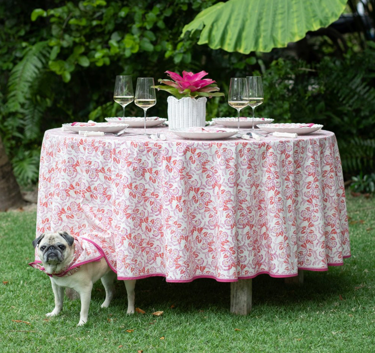 GARDENIA VINE TABLECLOTH - BERRY