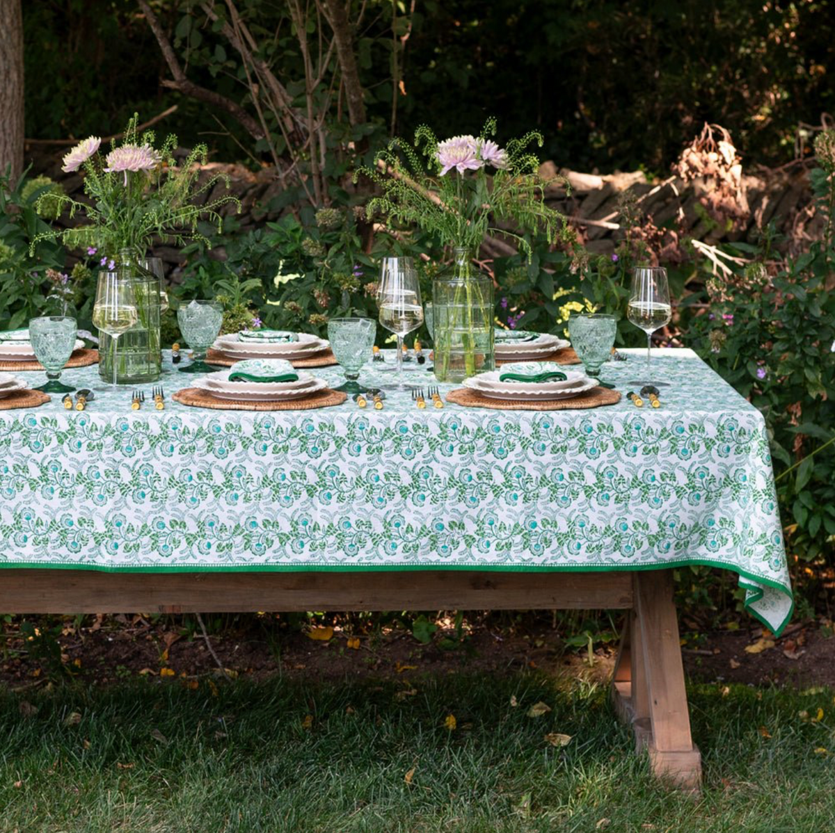 GARDENIA VINE TABLECLOTH - EMERALD