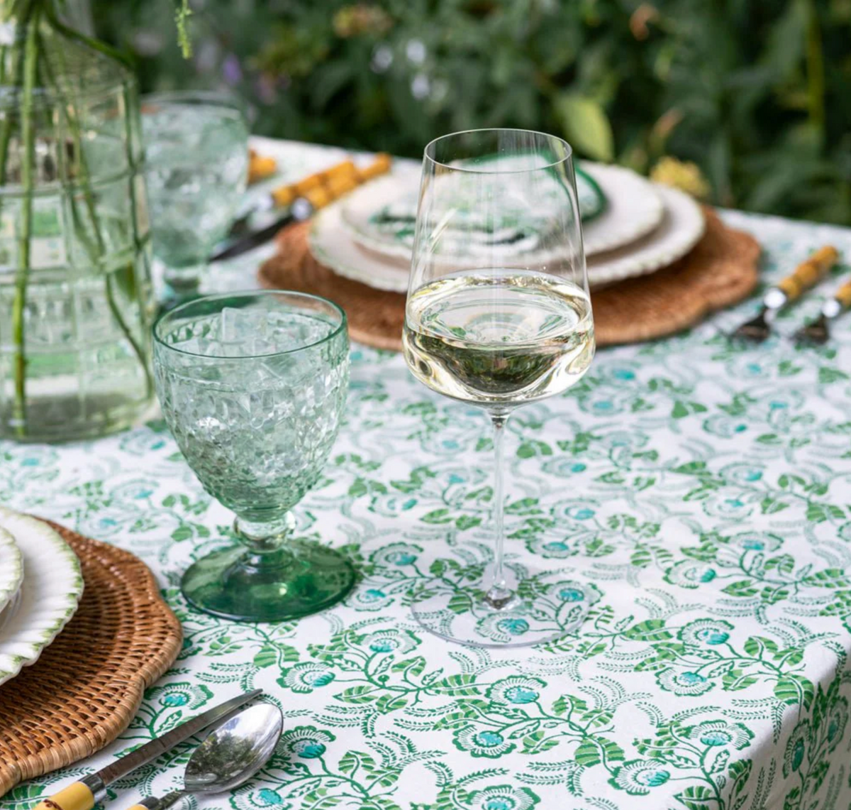 GARDENIA VINE TABLECLOTH - EMERALD