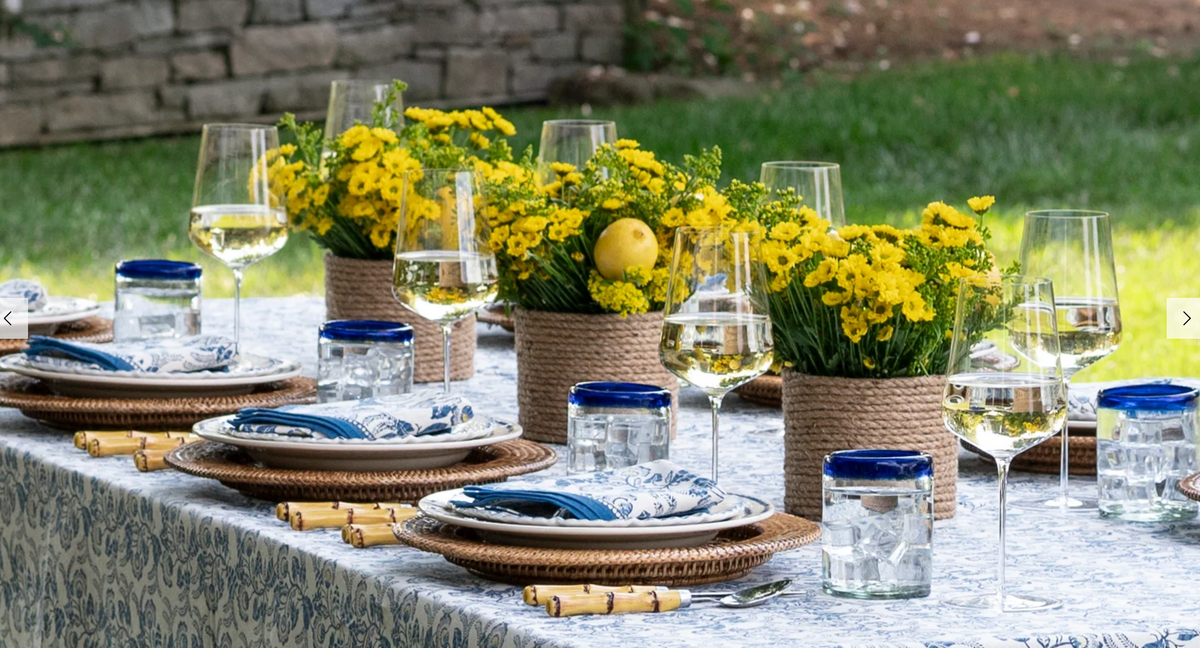 GARDENIA VINE TABLECLOTH - AZURE
