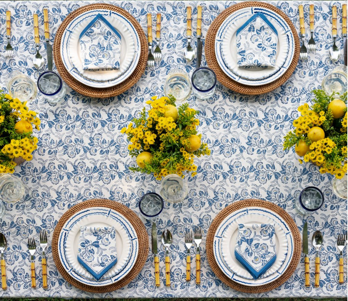 GARDENIA VINE TABLECLOTH - AZURE