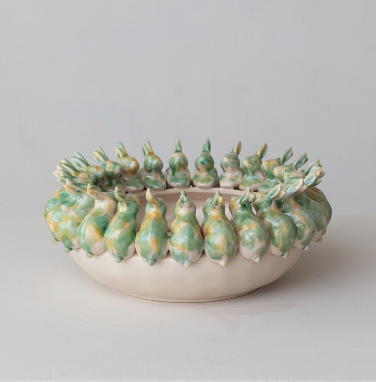 STONEWARE RABBIT BOWL