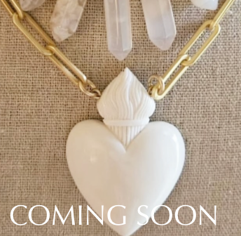 CARVED HEART NECKLACE