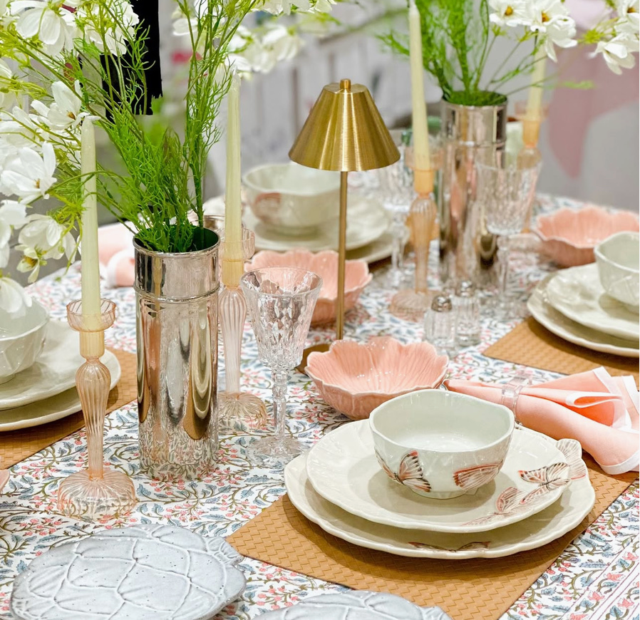 BLUE & PINK PRINT TABLECLOTH