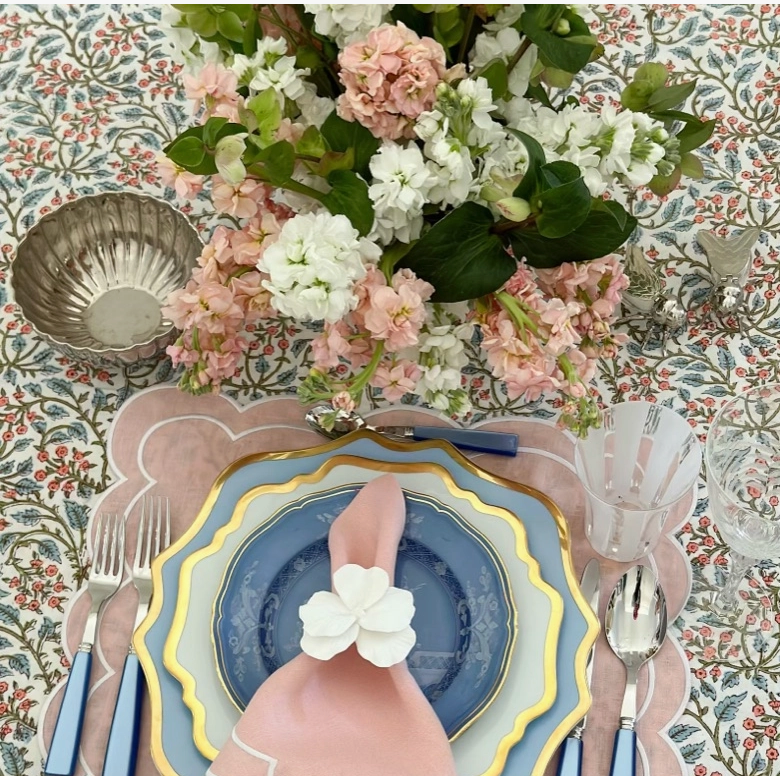 BLUE & PINK PRINT TABLECLOTH