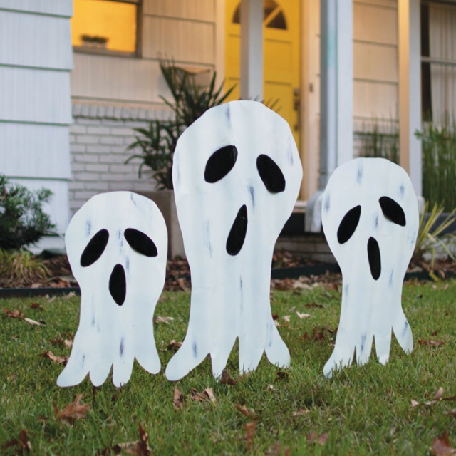 Ghost Yard Stake